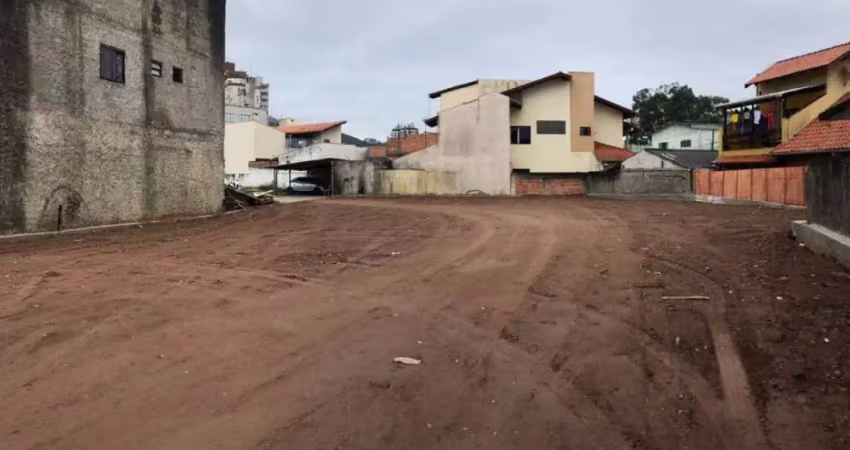 Terreno no Centro de Itajaí!