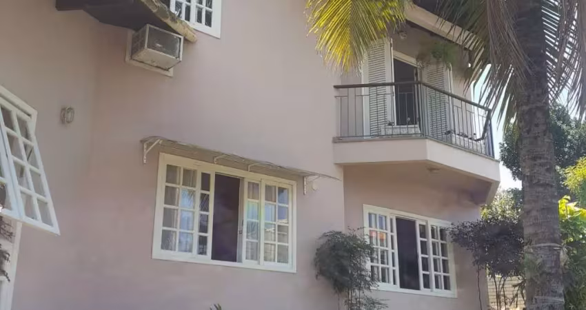 Casa com 4 quartos à venda na Rua Pereira Neves, 545, Centro, Maricá
