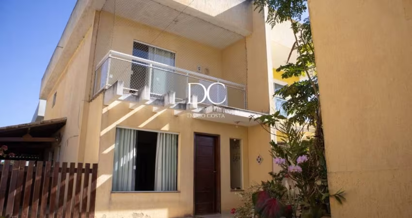 Casa com 3 quartos à venda na Avenida dos Coqueiros, 284, Verdes Mares, Rio das Ostras