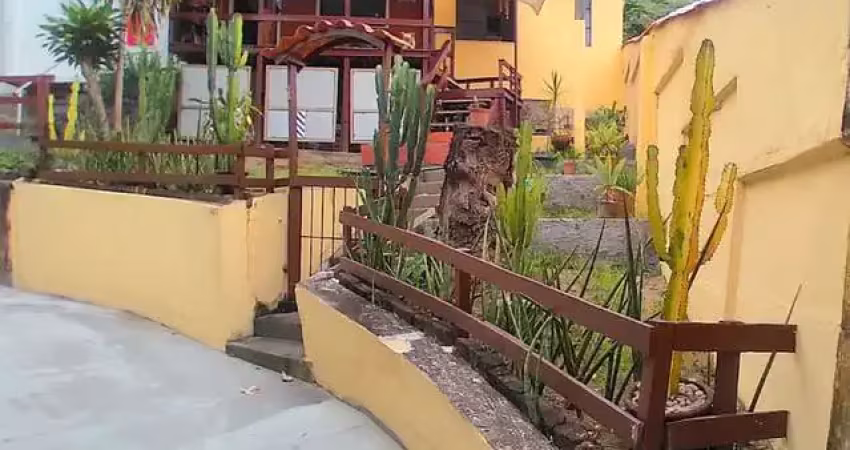 Casa com 2 quartos à venda na Rua Carlos Maximiano, Fonseca, Niterói