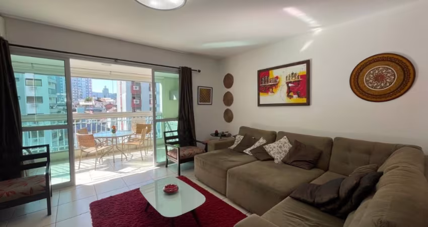 Apartamento à venda Agronômica, 3 dormitórios sendo 1 suíte,  dependência com banheiro,2 vagas, R$ 1.390.000,00.