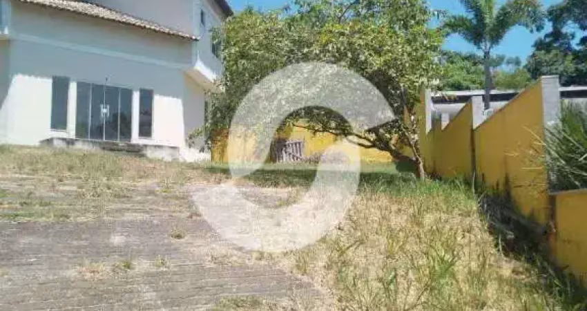 Casa à venda em Niterói, Badu, com 3 quartos, 126m²