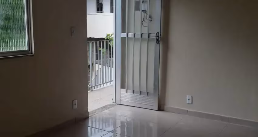 Kitnet / Stúdio à venda na Rua Serviente Dois, Santa Cruz, Rio de Janeiro