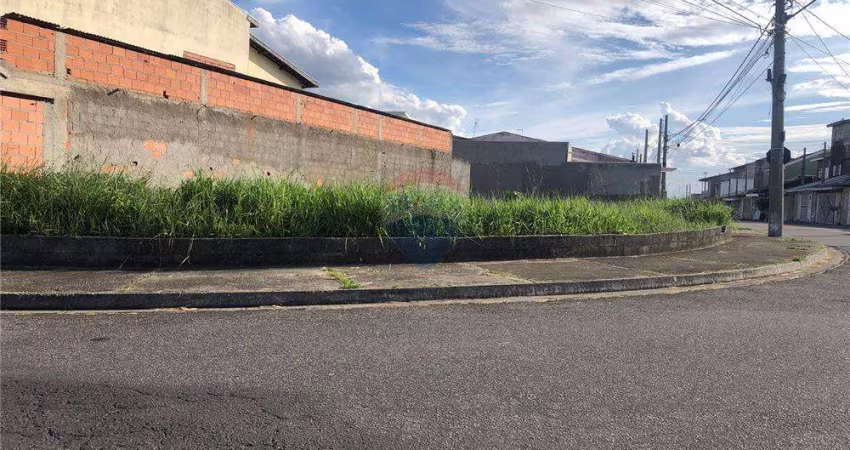 Terreno de esquina no Residencial Armando Moreira Righi, São José dos Campos, SP