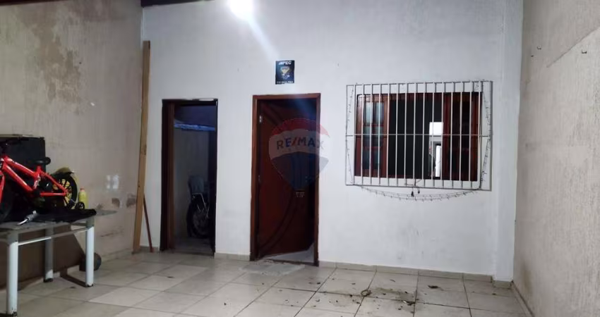 VENDE-SE CASA NO RESID GALO BRANCO