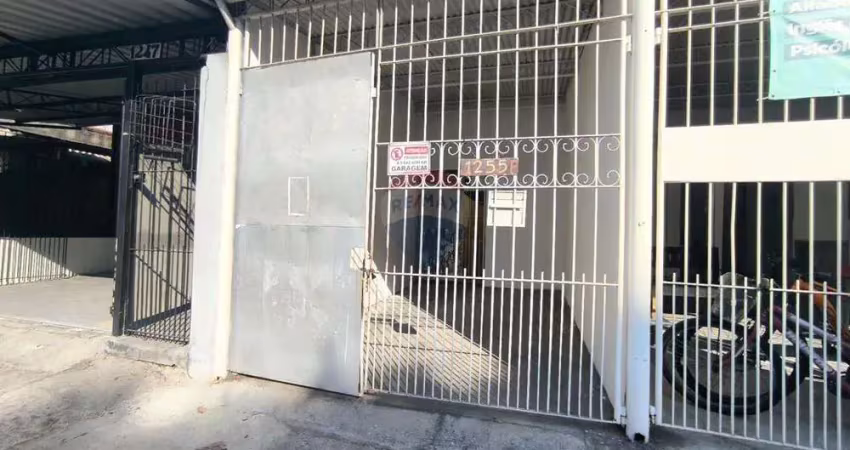 Aluga-se sobrado  localizado no bairro galo branco, são josé dos campos, são paulo