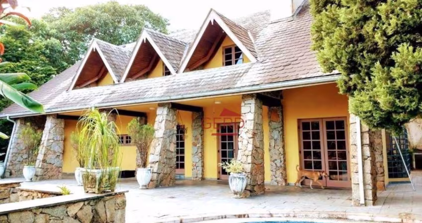 Casa com 3 dormitórios à venda, 350 m² por R$ 1.600.000,00 - Gramado - Cotia/SP