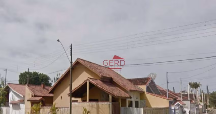 Casa com 3 dormitórios à venda, 230 m² por R$ 550.000,00 - Centro - Peruíbe/SP