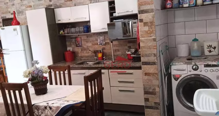 Casa com 4 dormitórios à venda, 250 m² por R$ 700.000,00 - Bussocaba - Osasco/SP