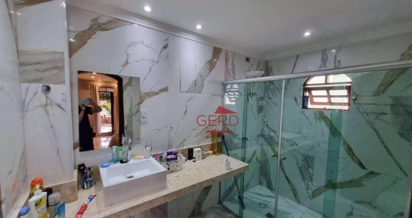 Sobrado com 5 dormitórios à venda, 250 m² por R$ 570.000,00 - Metalúrgicos - Osasco/SP