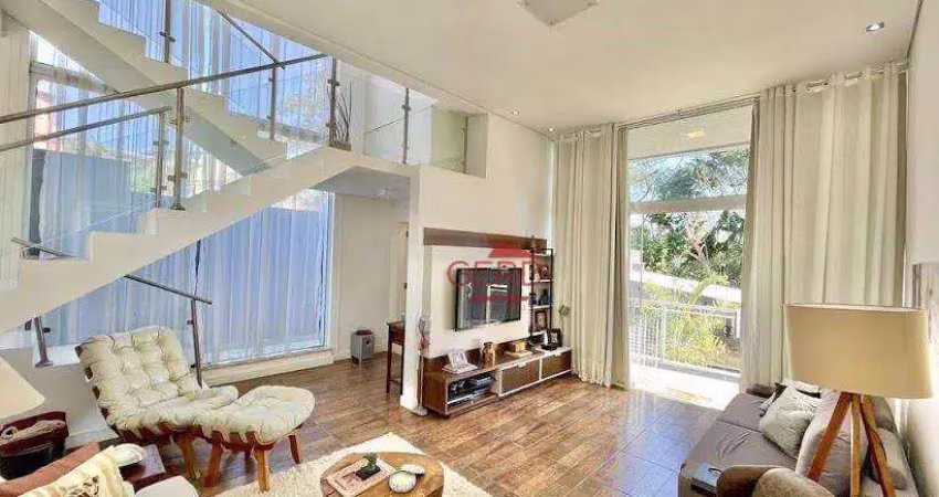 Linda Casa com Espaço Gourmet e Vista para a Natureza em Condomínio Fechado - Cotia/SP