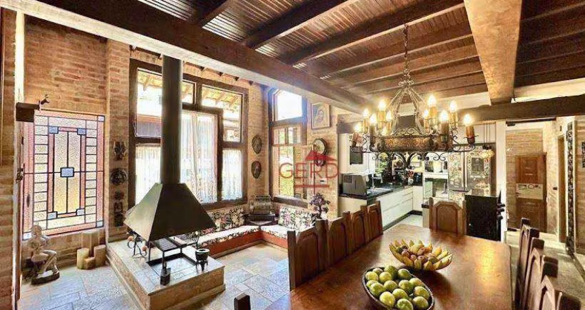 Casa com 4 dormitórios à venda, 300 m² por R$ 3.750.000,00 - Nova Higienópolis - Jandira/SP