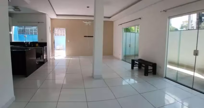 Casa com 2 dormitórios para alugar, 150 m² por R$ 3.700,00/mês - Jardim Roberto - Osasco/SP