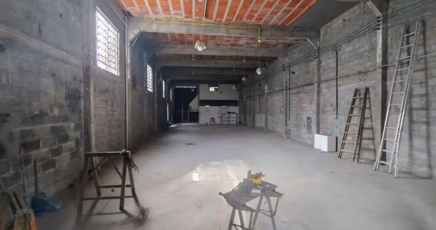 Galpão amplo para locação ? 243 m² | pé direito alto | excelente localização ? osasco/sp
