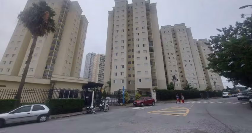 Apartamento para locação no cond. veredas de quitaúnas