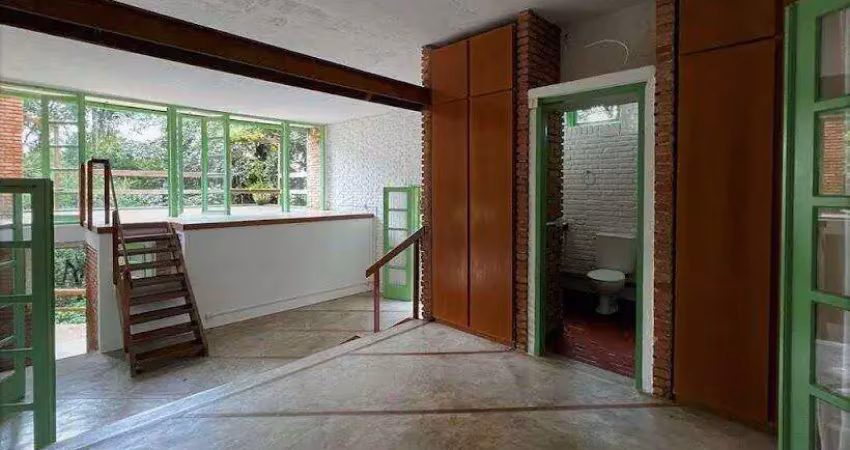 ?	viva na floresta com conforto e design! chácara autoral com loft, estúdio e lago