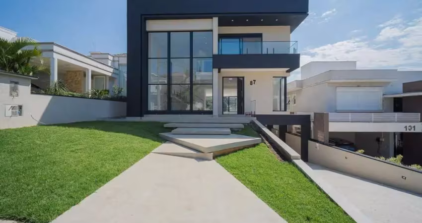 Casa de alto padrão com 4 suítes, piscina e 10 vagas no cond. reserva santa maria ? granja viana