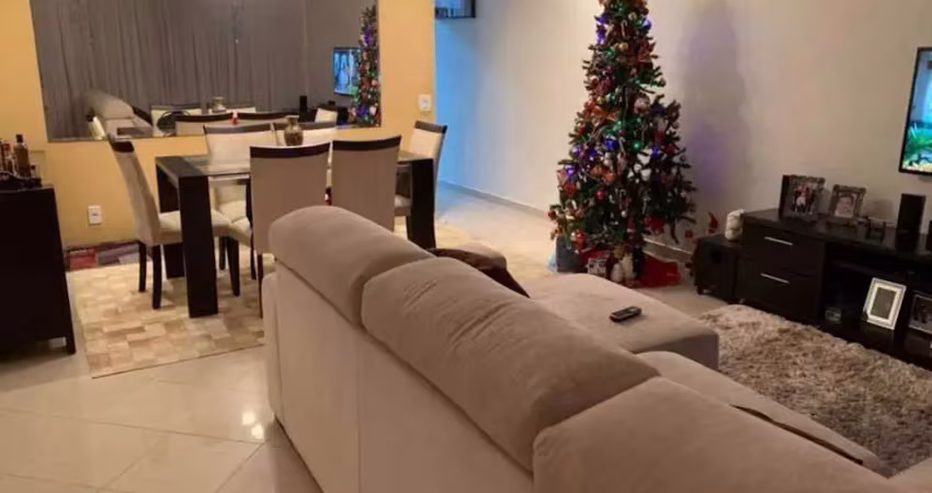 Casa com suíte, espaço gourmet e 2 vagas próx. estação presidente altino, osasco sp