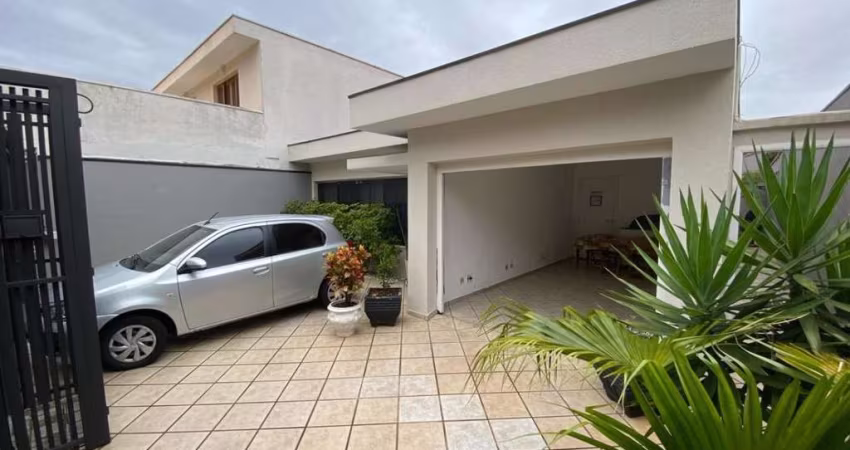 Casa para Venda em São Bernardo do Campo, Centro, 3 dormitórios, 1 suíte, 3 banheiros, 4 vagas