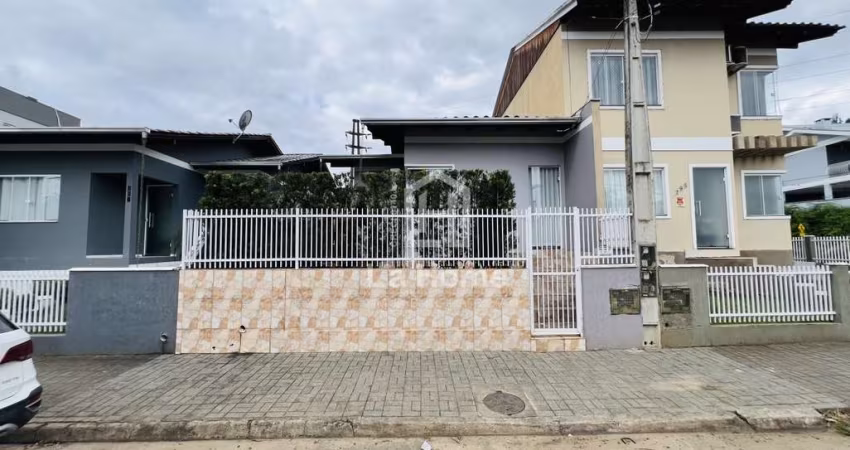 Casa com 3 quartos à venda no Tapajós, Indaial 