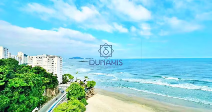 Apartamento reformado de frente para o mar à venda na praia das astúrias,
