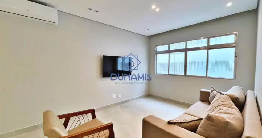Apartamento reformado espaçoso à venda na praia das astúrias