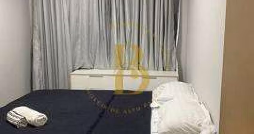 Gracioso apartamento em andar alto, localizado em Moema.