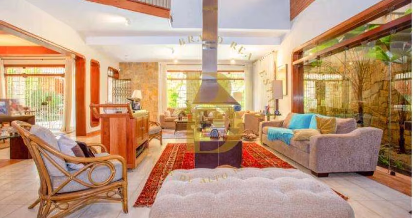 Casa com 439 m², 4 quartos sendo 4 suítes à venda no bairro Alto de Pinheiros.