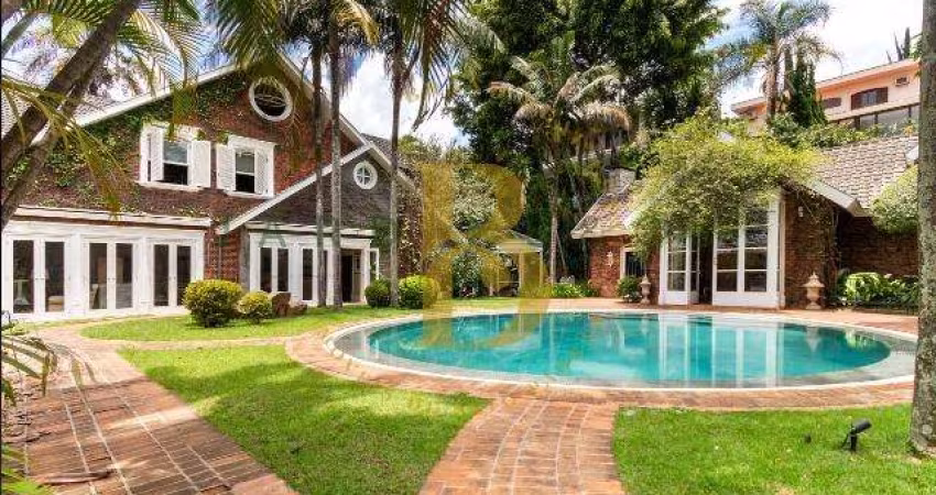 Casa com 740 m², 5 quartos sendo 5 suítes à venda no bairro Cidade Jardim.