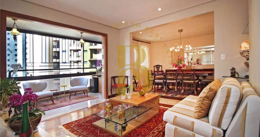Excelente apartamento, localizado em Moema.