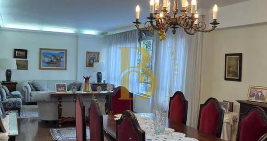 Apartamento com 220 m², 3 quartos sendo 1 suíte à venda no bairro Higienópolis.