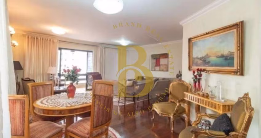 Apartamento com 200 m², 4 quartos sendo 2 suítes à venda no bairro Moema.