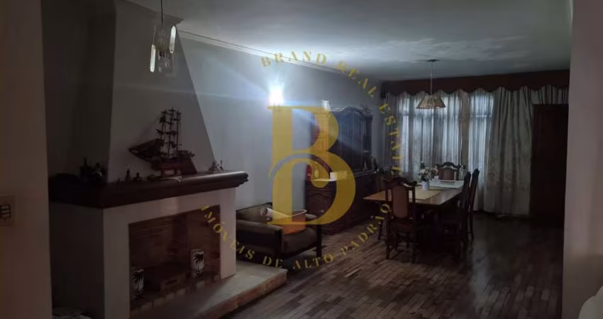 Casa com 320 m², 8 quartos sendo 4 suítes à venda no bairro Planalto Paulista.