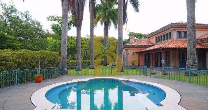 Casa com 915 m², 4 quartos sendo 4 suítes à venda no bairro Real Parque.