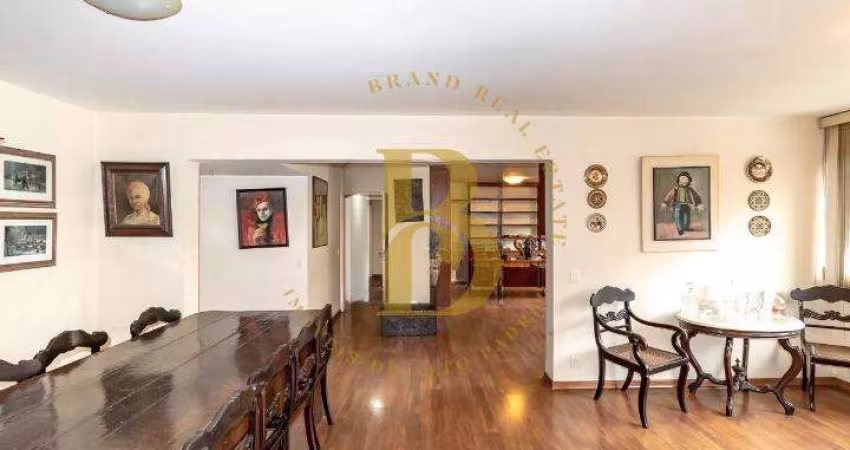 Apartamento com 143 m², 4 quartos sendo 1 suíte à venda no bairro Moema.