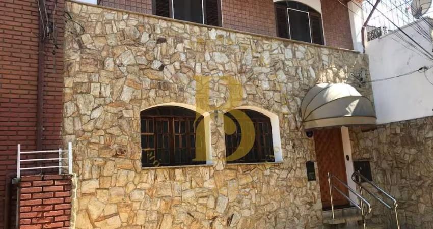 Casa de vila com 131 m², 3 quartos sendo 0 suíte à venda no bairro Bela Vista.