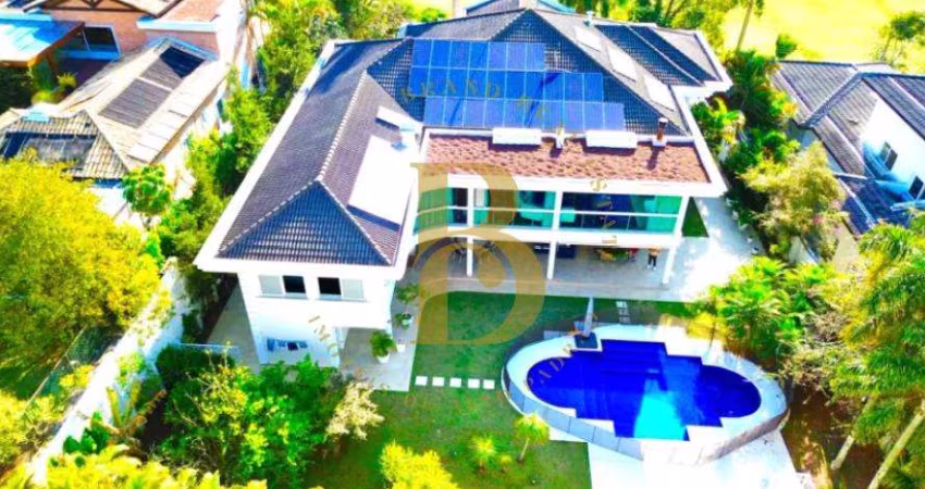 Casa de condomínio com 744 m², 4 quartos sendo 4 suítes à venda no bairro Alphaville.