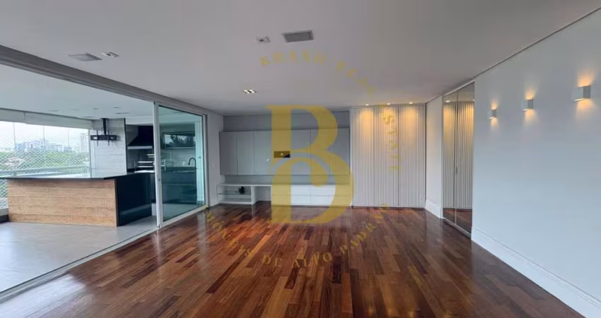 Apartamento reformado pra locação com 184 m², 3 suítes 3 Vagas para alugar no Campo Belíssimo.