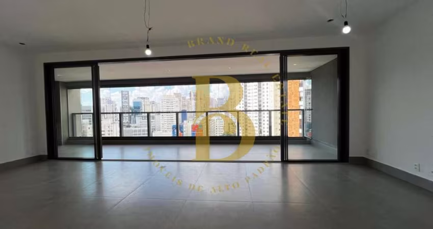 Apartamento com 154 m², 2 suítes e 2 vagas de garagem  à venda no bairro Vila Nova Conceição.