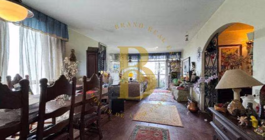 Apartamento com 313 m², 03 dormitórios em Moema.