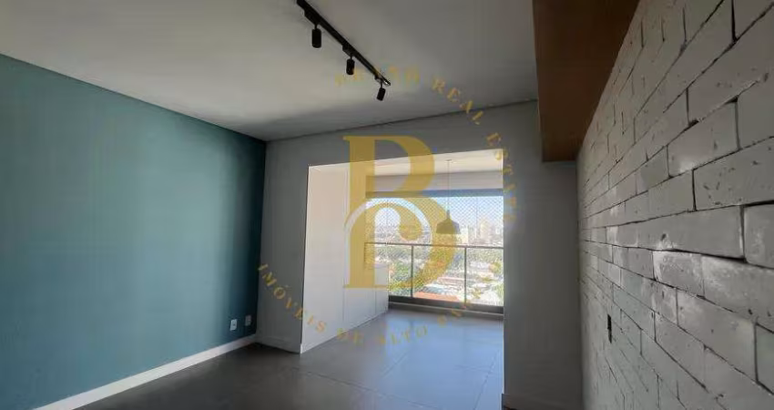 Apartamento decorado á venda com 63 m², 2 quartos e 1 vaga no bairro Campo Belo.
