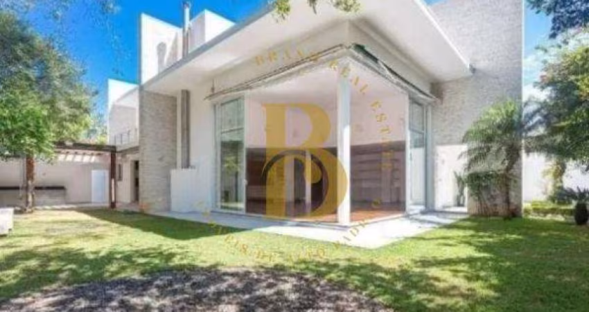 Casa no Alto de Pinheiros - próximo a praça por do sol