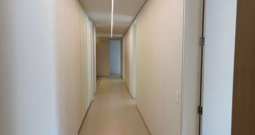 Apartamento com 5 quartos à venda na Avenida Sabiá, 26, Moema, São Paulo
