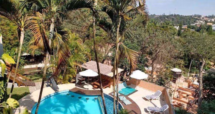 Casa em Jandira-Cond Forest Hills-Altos de São Fernando- 4 Quartos sendo 2 Suítes -8 Vagas
