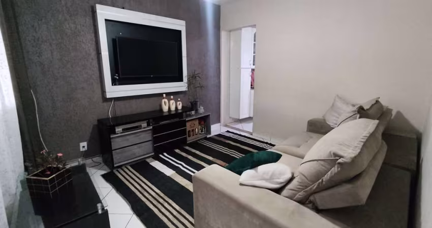Imperdível! Casa à venda em Osasco-SP, na Vila Yolanda, com 2 quartos, sala, banheiro, 2 vagas de garagem e 123m². Confira!