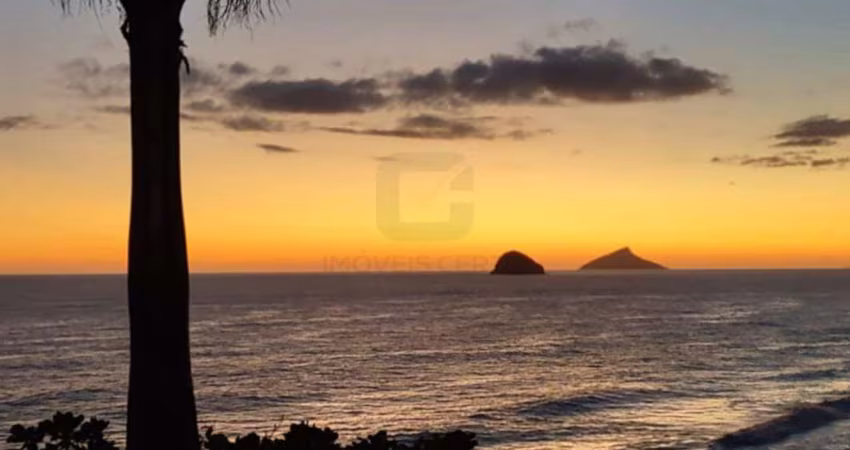 CASA MAGNIFICA NA PRAIA DE BOIÇUCANGA - LITORAL NORTE DE SÃO PAULO - SÃO SEBASTIÃO