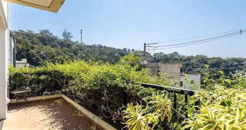 Em rua sem saída, com verde exuberante e cheia de modernidade - valville 2