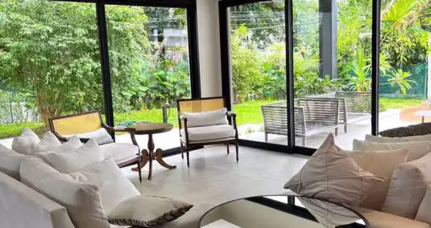 Casa a venda em alphaville 2, casa mobiliada, com 4 suítes e em localização desejada