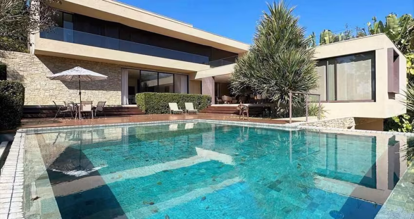 Condomínio Vila de São Fernando - Moderna e impecável! Adega, gourmet, piscina, academia!