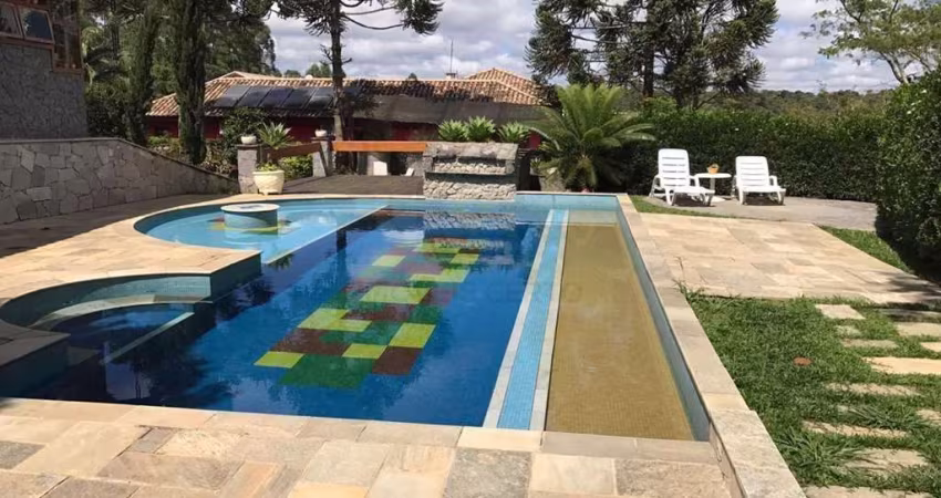 Casa - Condomínio Recanto Suiço - 4 suítes e lazer completo (Km 39 R. Tavares)